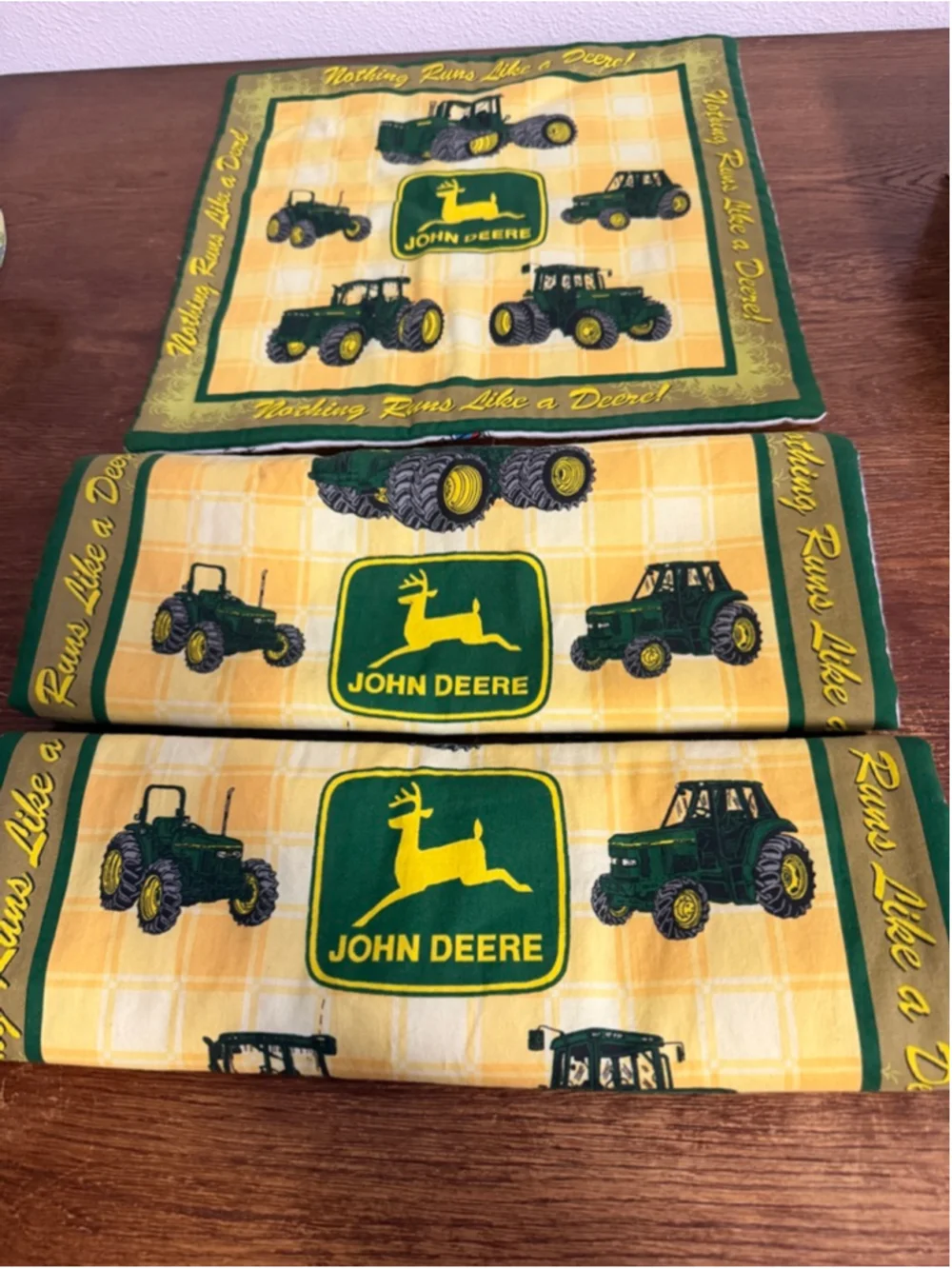 John Deere Pillowcases Set of 3 Tractor Farm Nothing Runs Like A Deere VTG Style